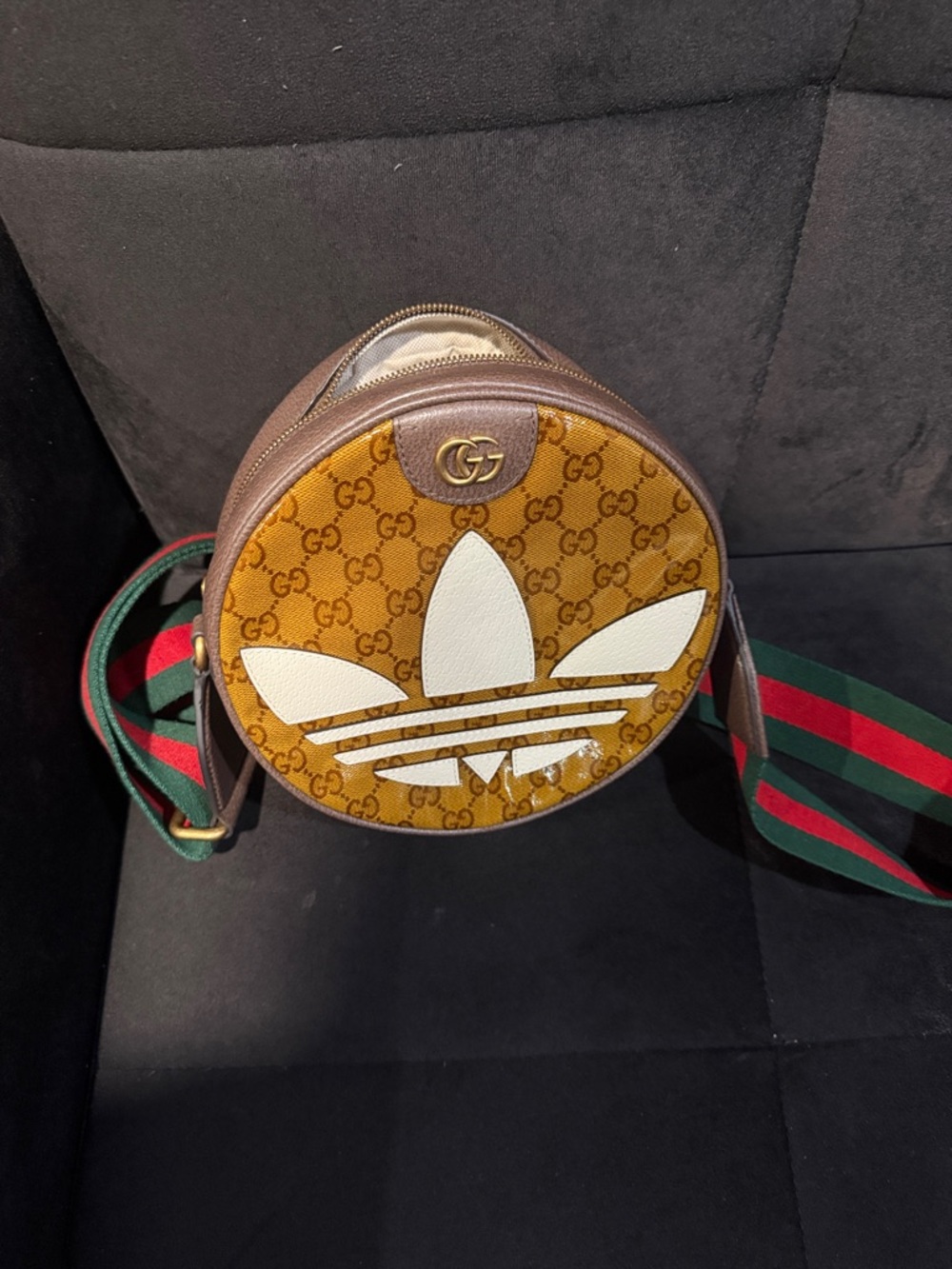 Gucci - Picture 3 of 11